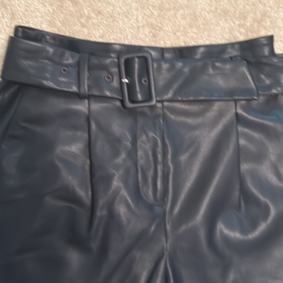 Ann Taylor Faux Leather Fleece line pants. Size 00P in Dark Blue - Picture 5 of 8